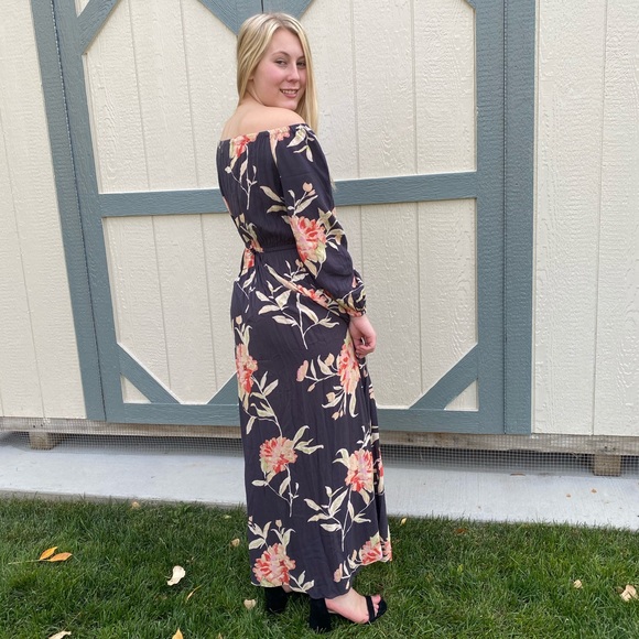 NWT Billabong floral dress - Picture 2 of 7